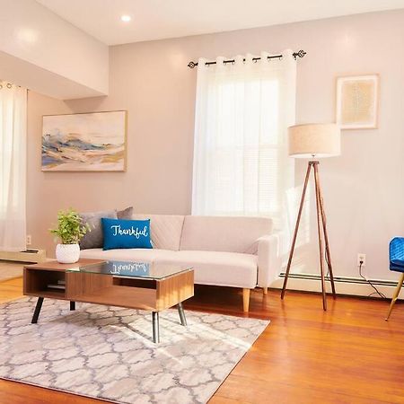 Cozy Apartment 1St 10Min Walk Downtown And City View Providence Kültér fotó