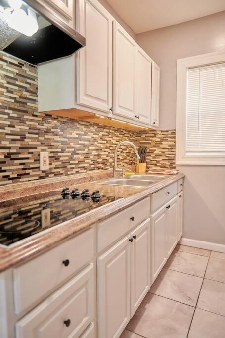 Cozy Apartment 1St 10Min Walk Downtown And City View Providence Kültér fotó