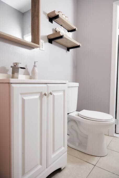 Cozy Apartment 1St 10Min Walk Downtown And City View Providence Kültér fotó