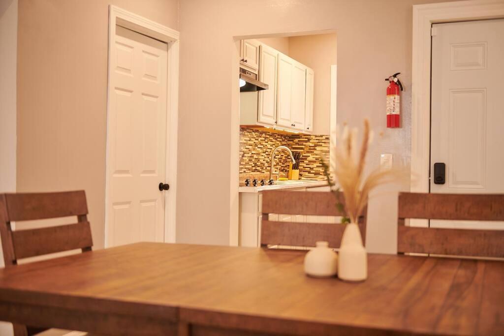 Cozy Apartment 1St 10Min Walk Downtown And City View Providence Kültér fotó